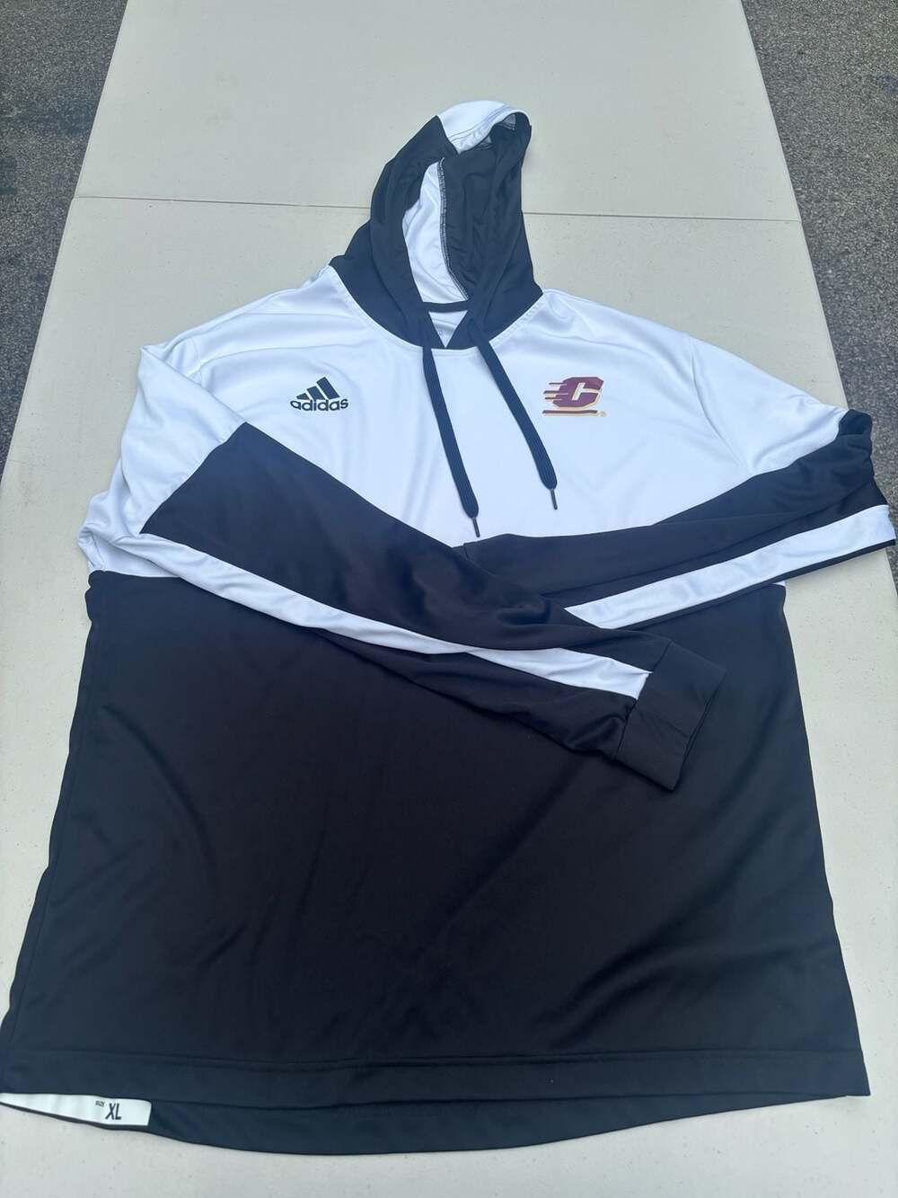 Adidas Men's Long Sleeve Legend Shooter Hooded T-Shirt XL